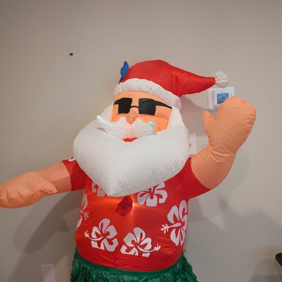 Home Accents Holiday Holiday 6 Ft Dancing Hula Santa Led Christmas